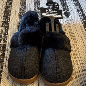 Dearfoams Charcoal and Tan Memory Foam Slippers